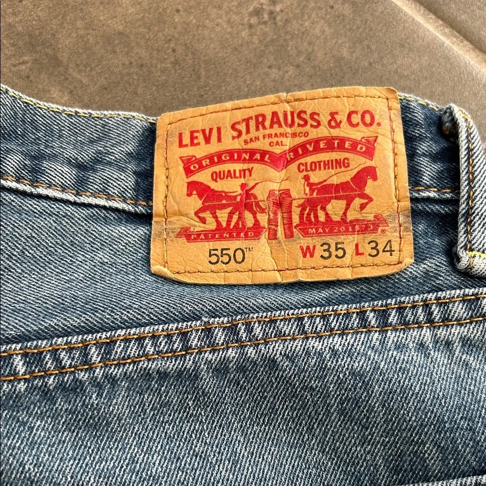 Levi's Men's 550 Blue Straight Jeans - Picture 5 of 10